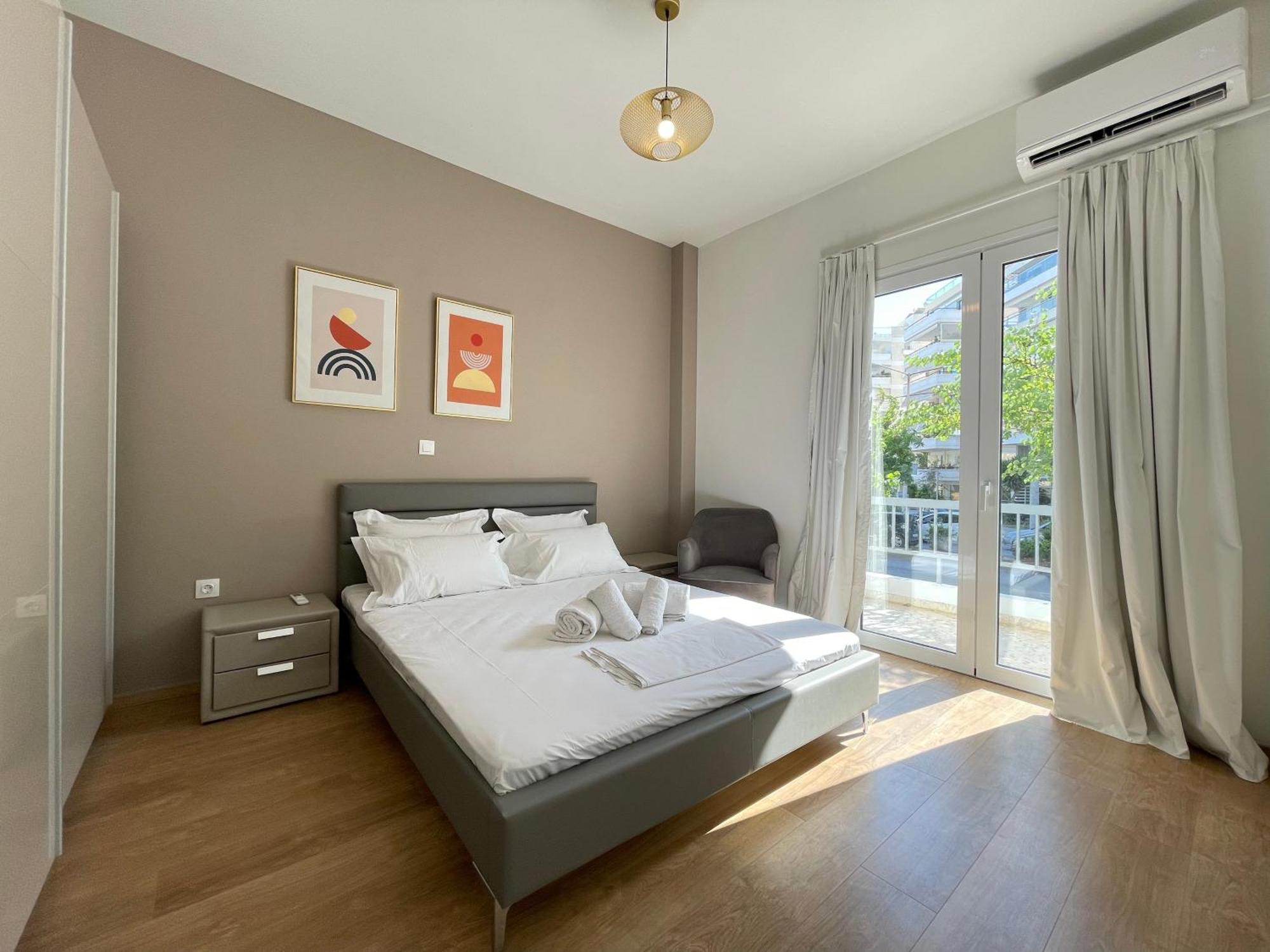 Athenean Bnb Seaside Serenity Steps From The Riviera Екстер'єр фото