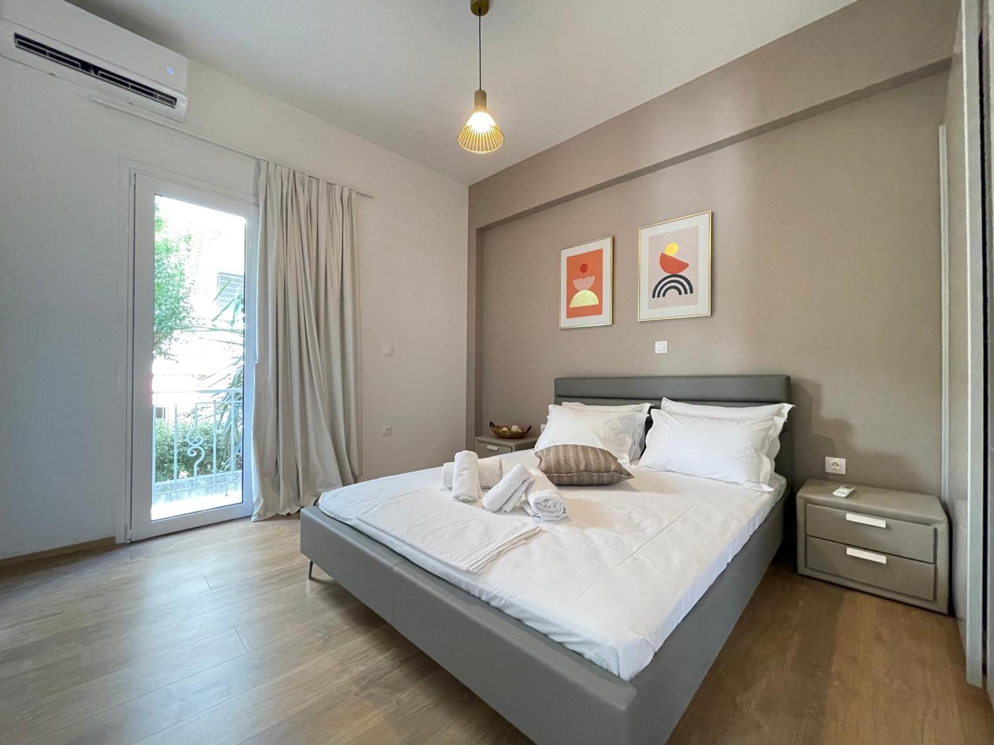 Athenean Bnb Seaside Serenity Steps From The Riviera Екстер'єр фото